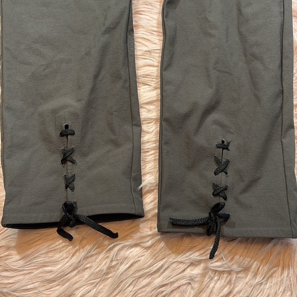 Athleta Wander Slim Straight Crop Pants sz 4 - Picture 5 of 11